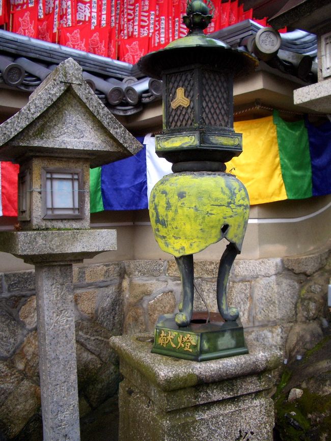 芸術的？な燈籠。