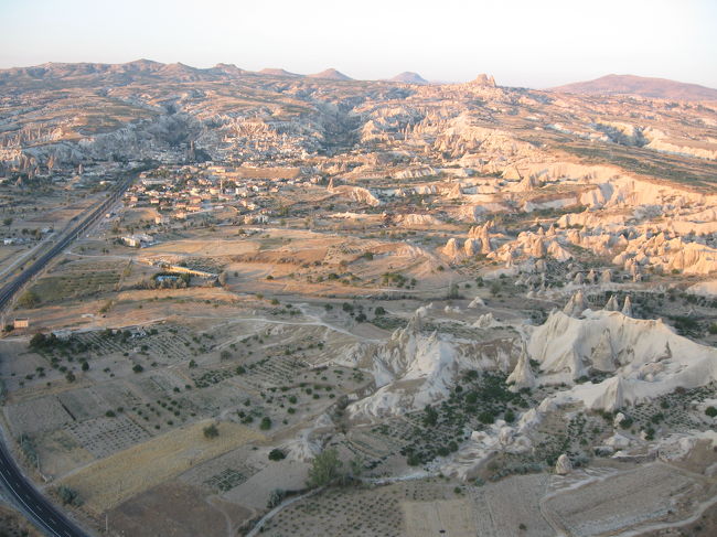 カッパドキア。<br />神秘的な街です。