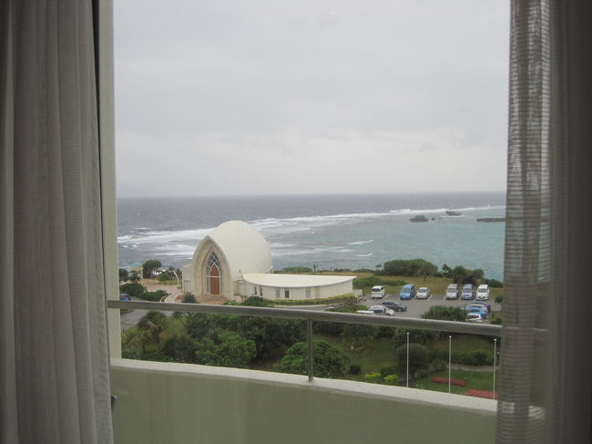 客室から教会の方面です<br />雨の眺めもまたおつなものなり