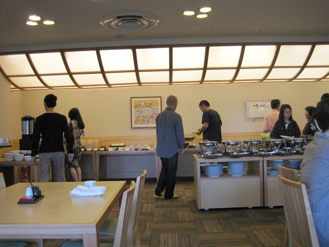 朝食は　和食バイキング