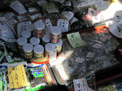 海産物や佃煮のお店が多いのは東京湾に近い地ならではでしょうか？