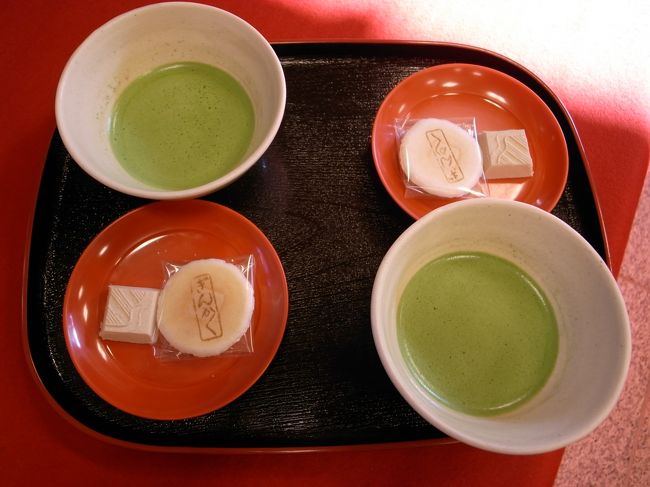 銀閣にて茶会。