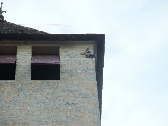 フランス南西部 美しい村・ロマネスク寺院をレンタカーで巡る (9) − ロット川に守られた カオール −