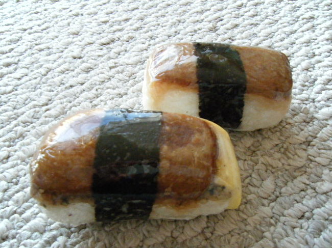 フードパントリーのスパムむすびです。<br />卵入りと、卵なしです。