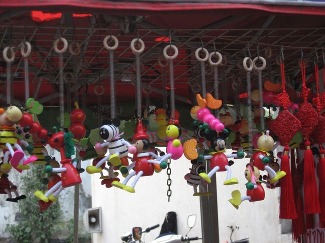 こんな可愛らしいマスコットも。