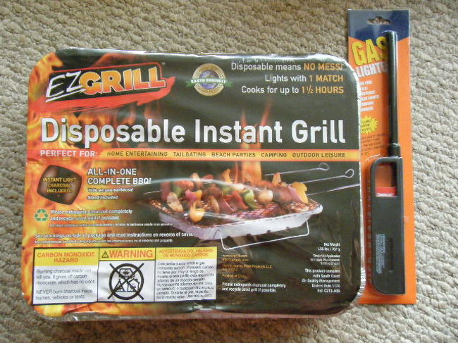 使い捨てのBBQコンロです。チャッカマン必須です。