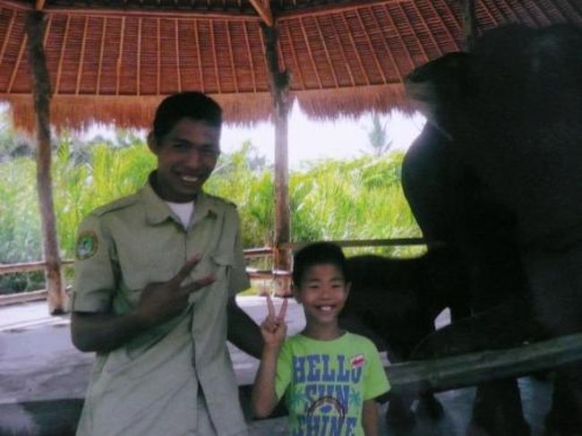 係のお兄さんと・・・<br /><br />片言の日本語をしゃべれます。<br />とても優しくしてくれました・・アリガトウ！！