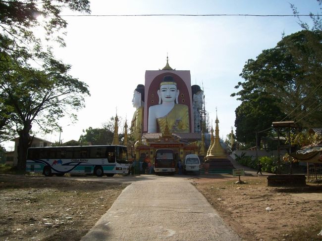 チャイプーン・パヤー<br /><br />ここは来て見たかった。。