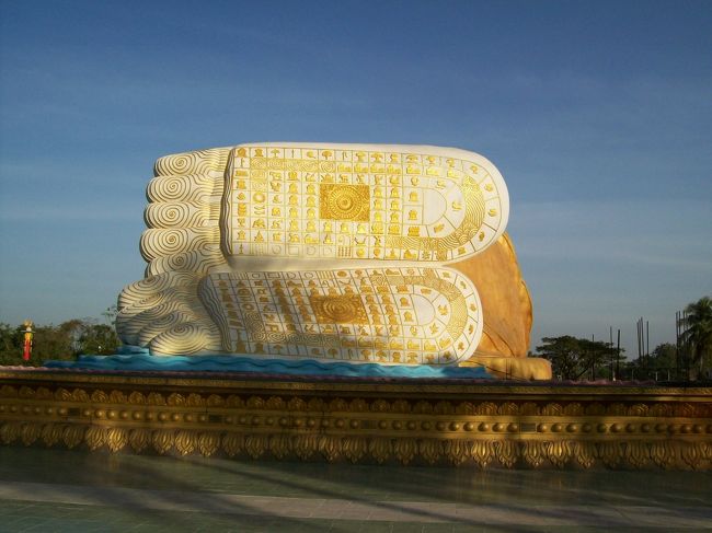 ミャッタ・リャウン寝仏