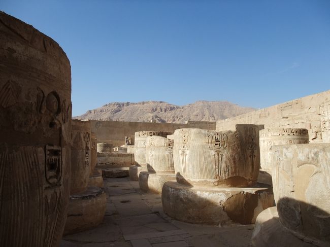 　柱の下だけ残ってます。<br />　これにて、今日の観光は終了！