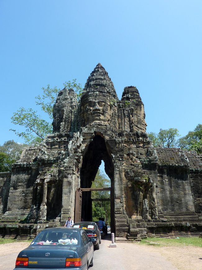 アンコールトム南大門です。<br />