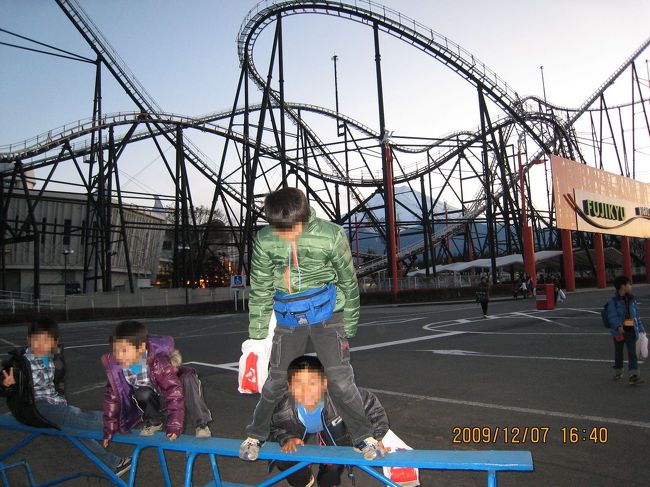 そろそろ帰るぞ〜<br /><br />この日一日はすべて子供主導の行楽で、皆大満足。