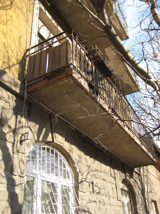 オーブダは王宮の丘から約２km北上したあたりの地区です。<br />ブダペストの中でも最も歴史の古い地区です。<br />