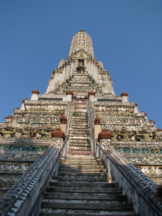 ビビリの私にはこれを上るのはかなりキツかった・・。<br />