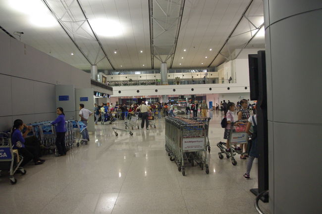 ここでウィさんとお別れ。淋しい・・・。でもウィさんのおかげで本当に充実した旅が出来ました。そしてウィさんを紹介して下さった、フォートラベラーのpinkishさん、この場をお借りしてお礼申し上げます。ありがとうございました。<br />人の出会いって本当に素敵だなって改めて思った旅でした。やっぱり旅は最高です。<br />また来るねベトナム！！そして次なる旅へ計画をする私でした。