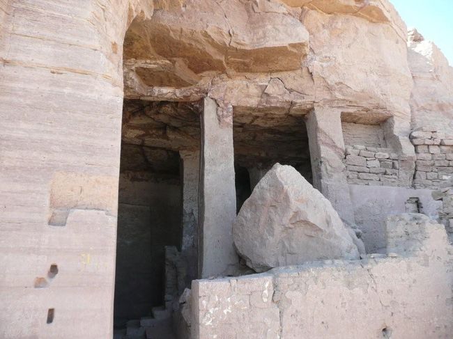 墳墓その1。特に何か残っているわけではない。