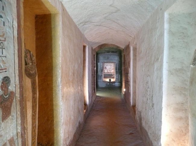 入口から見た様子。