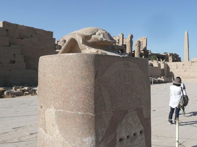 ●スカラベ石像