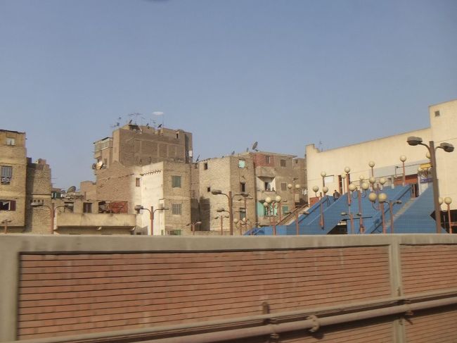 ようやくギザに入ってきたようです。