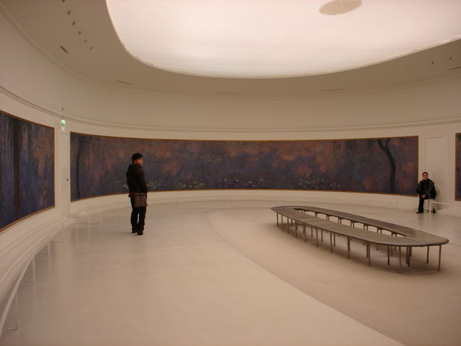 モネの『睡蓮』です。ガラガラでのんびり鑑賞することができました。