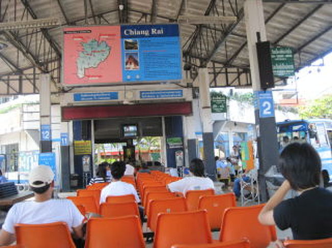 チェンライからメーサイに向かう。バス35B 1.5h<br />メーサイバスセンターから国境までソンテウ15B 15m<br /><br /><br />ミャンマーのタチレク(Tachileik)<br />ホテル300B~<br />タバコ320B/carton<br />ビール50B