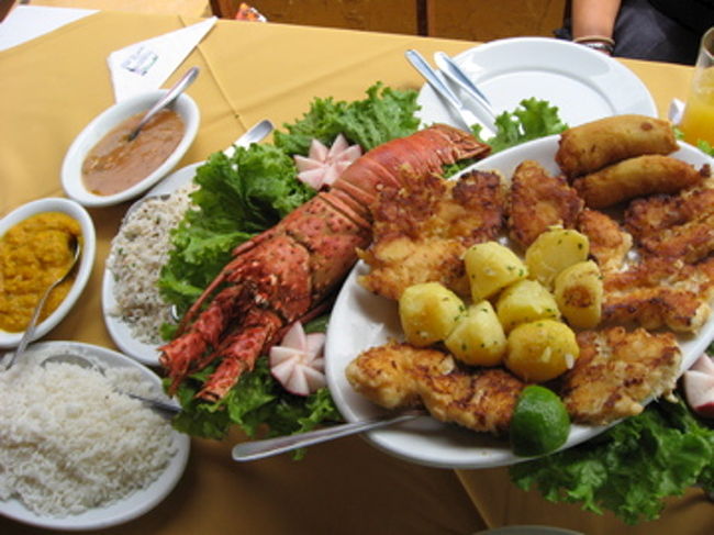 ロブスターもいただきました。幸せ。