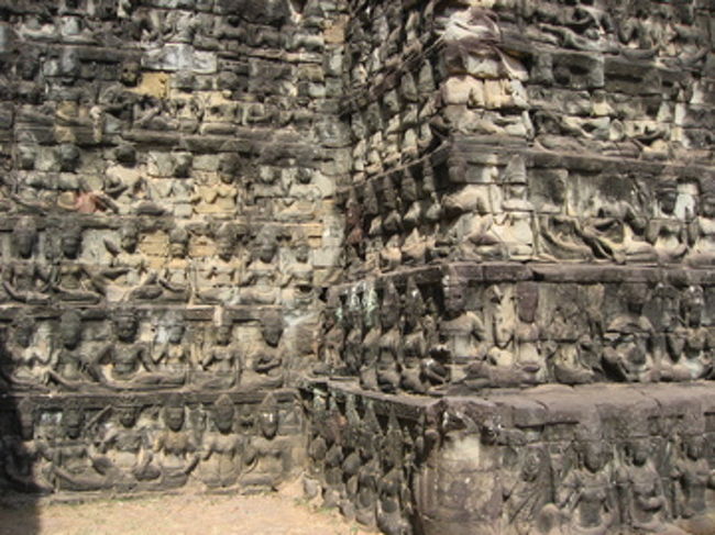 ライ王のテラス<br /><br />12世紀末 ジャヤヴァルマン7世建立