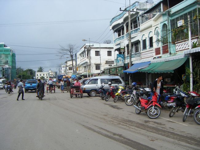 ミャワディーの町<br />国境の町にしては意外と静か。