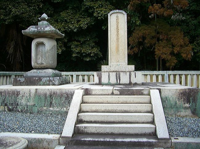 晴れの国　岡山（国史跡　岡山藩主池田家墓所：曹源寺）