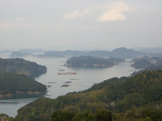 九十九島。<br />朝はちょっと曇ってたけど・・・<br />数日前に雪が降ったことを思えば、やはり自分は晴れ女だ。<br />