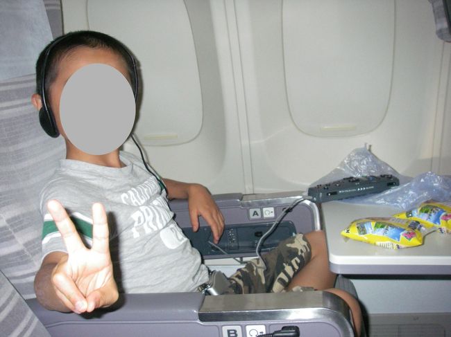 帰りのフライトは記入書類もないから楽チンです<br /><br />