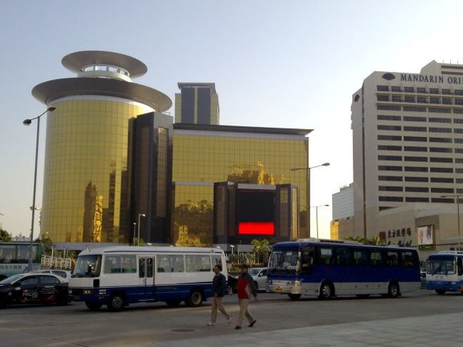 こっちは成金っぽい・・・<br />