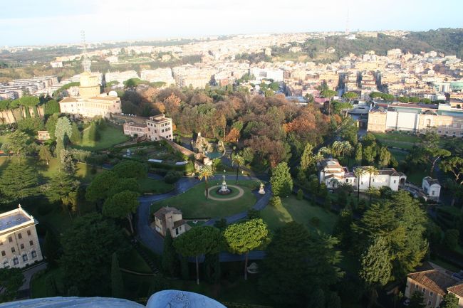 ヴァチカンの庭園。<br />