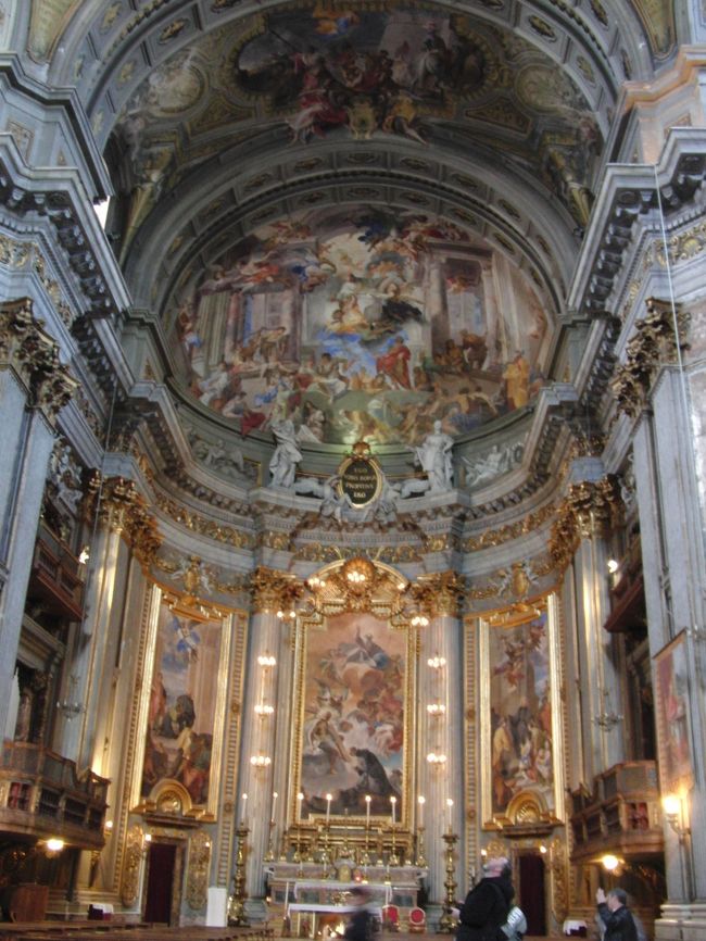 けれど内装は全体的に超豪華。