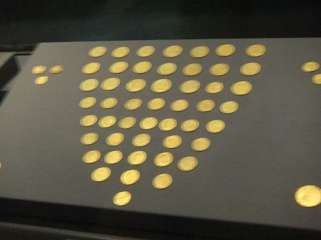 当時のコインも展示されています。