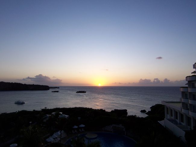 夕日もキレイに見えました。<br /><br />１８時２０分頃ぴったり日が落ちます。