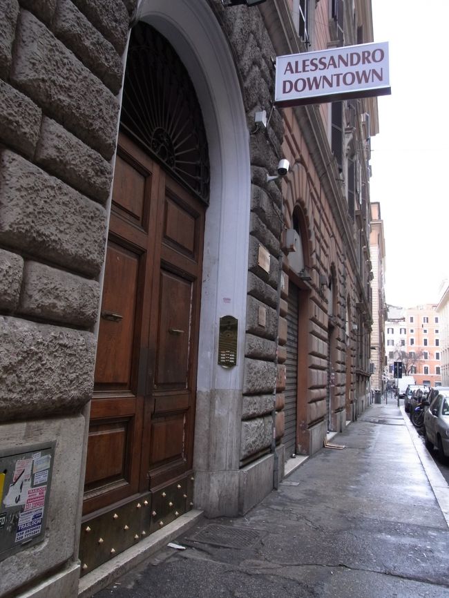 2泊した宿を去る。ありがとさんでした。<br />駅からも近いし、思ったほど夜も怖くなかった。<br />安さを求めるなら悪くないね。