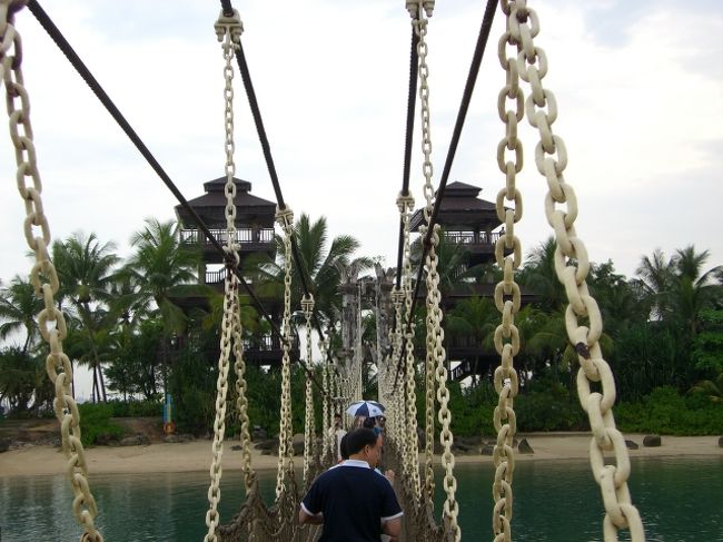 セントーサの中。