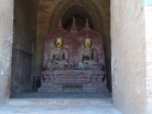 珍しい仏像ツインズ。