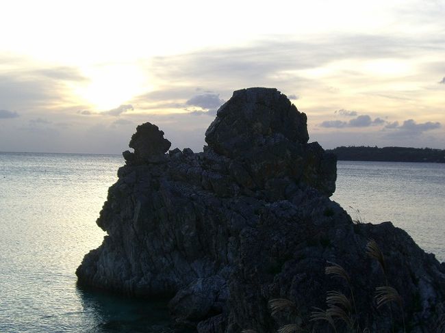 ダイビングポイントは通称「ゴリラチョップ」。<br />ゴリラが空手チョップしているような形の岩が目印です。