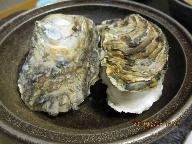 牡蠣の陶板焼き。