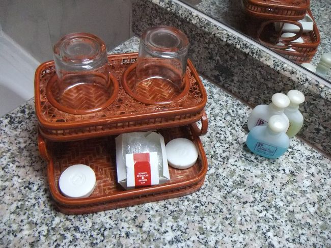 アメニティーがこんな感じで置いてあって、