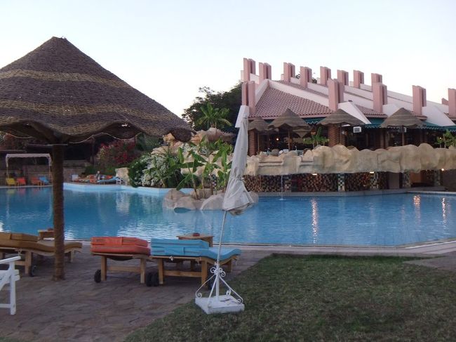 プールがあります。