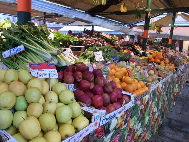 果物もおいしそー。