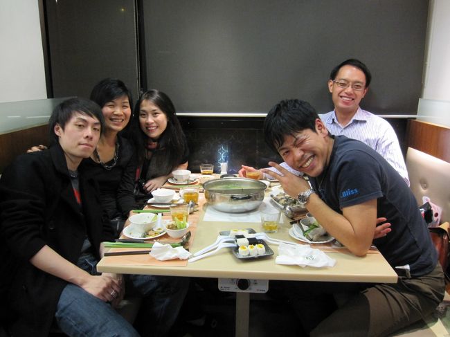 腹一杯！<br />カウントダウン会場まで移動だ〜〜！！！