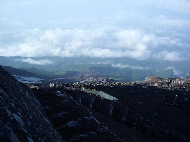 山小屋からの景色。<br />明日も晴れますように。