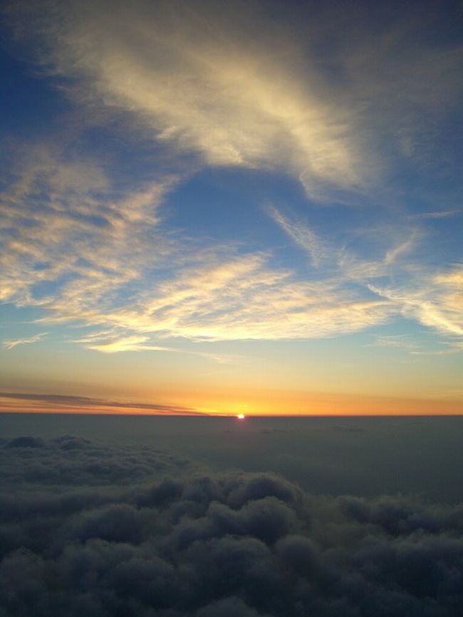 キターーーーー！！<br />午前４時３０分、ご来光。