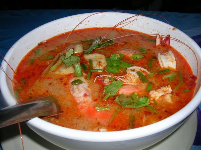 トムヤムクンはでかいエビが入っていると凄くうまいって事に、今さらながら気づくのであった。