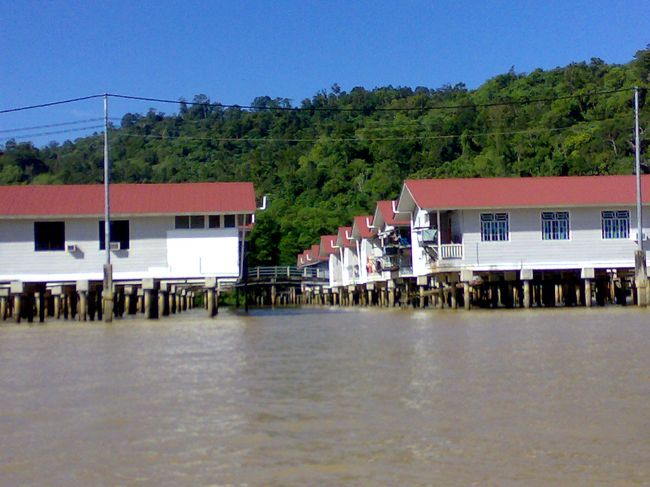 こちらはニュー・カンポン。<br /><br />窓以外は全て同じつくり。<br /><br />う〜ん、おもしろみに欠ける。