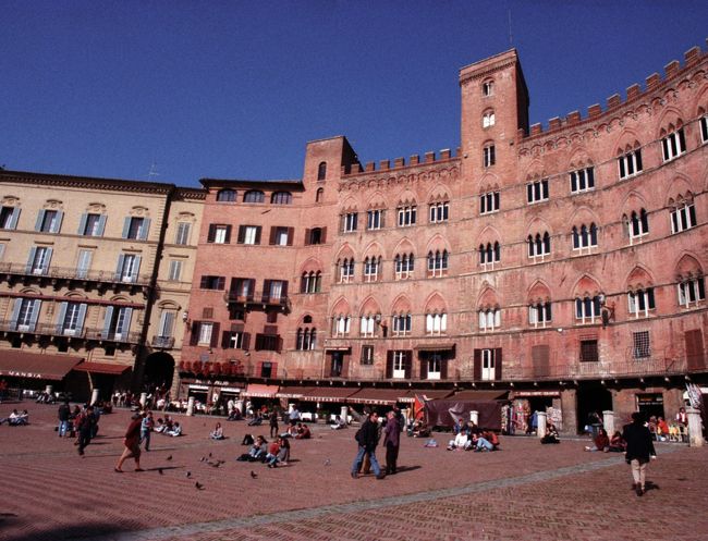 中部イタリアの旅（7）フィレンツェを起点にシエナとアレツッオ